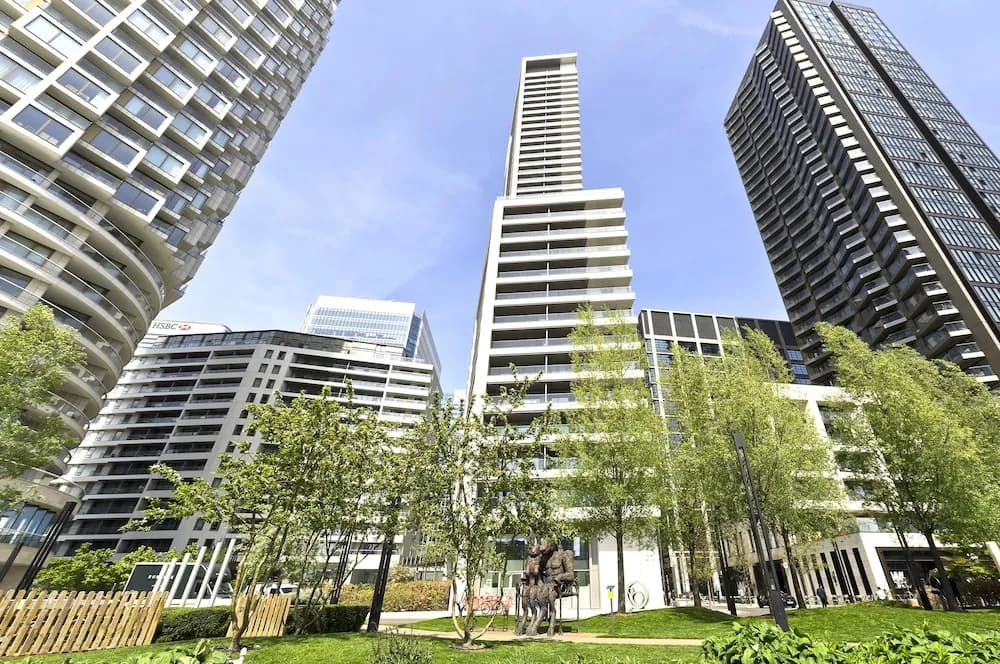 Luxury Waterfront Studio in Canary Wharf by Underthedoormat - main photo