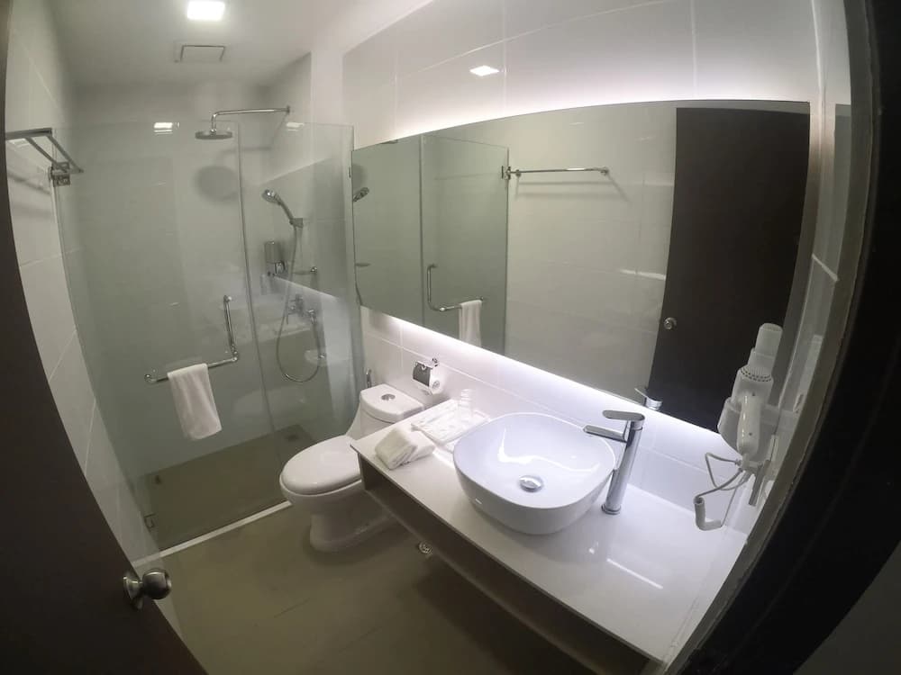 Green World Hotel - photo 10