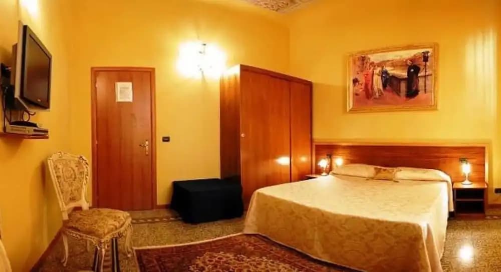 La Luna Guesthouse - photo 6