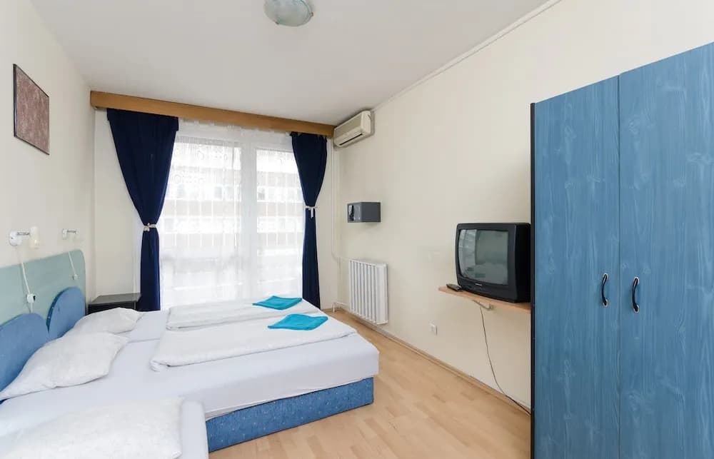 Peter's Apartments - photo 5