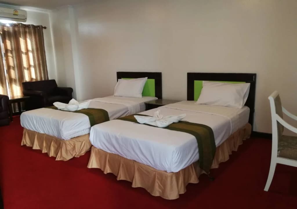 Thararom Chiangmai Hotel - photo 2