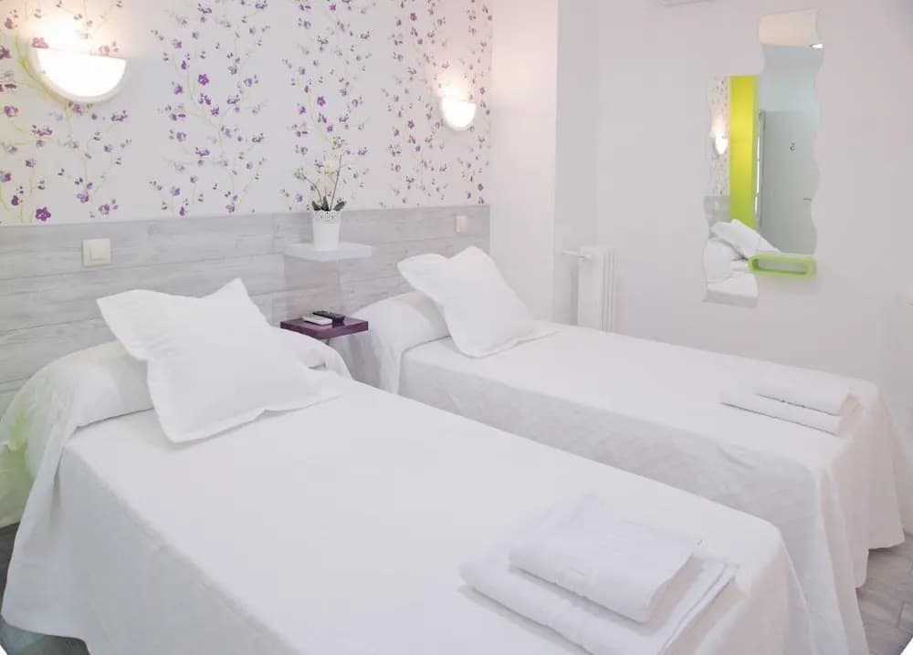 Hostal Nersan - photo 5