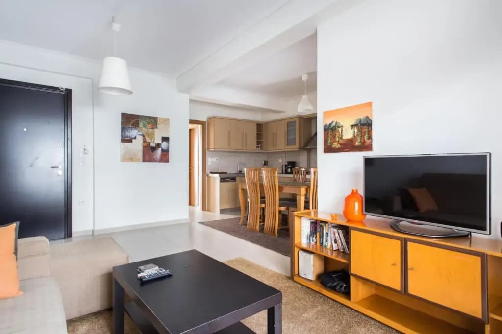 Flat 3 bedrooms 1 bathroom - Athens - photo 3
