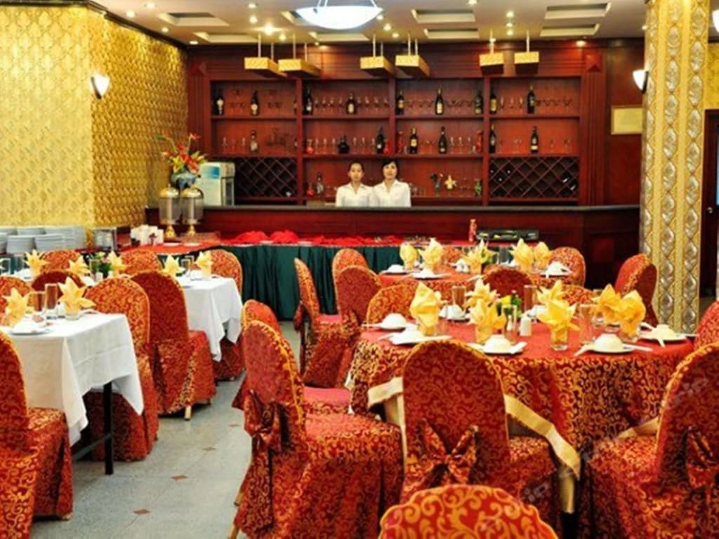 Crown Hotel - photo 20