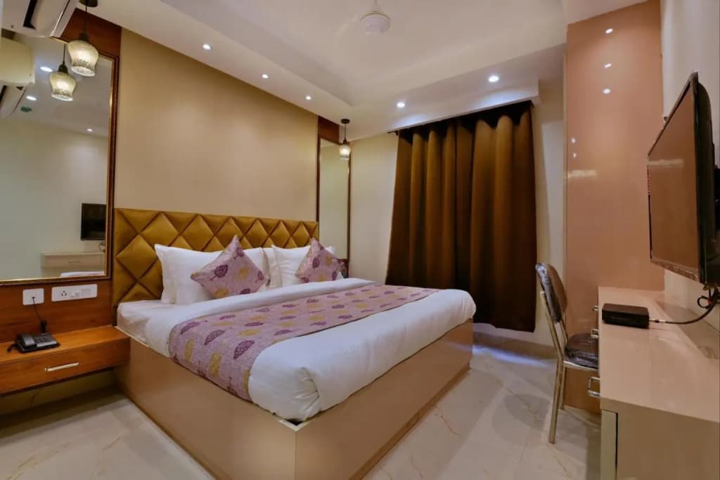 Hotel Leo Saffron - photo 12