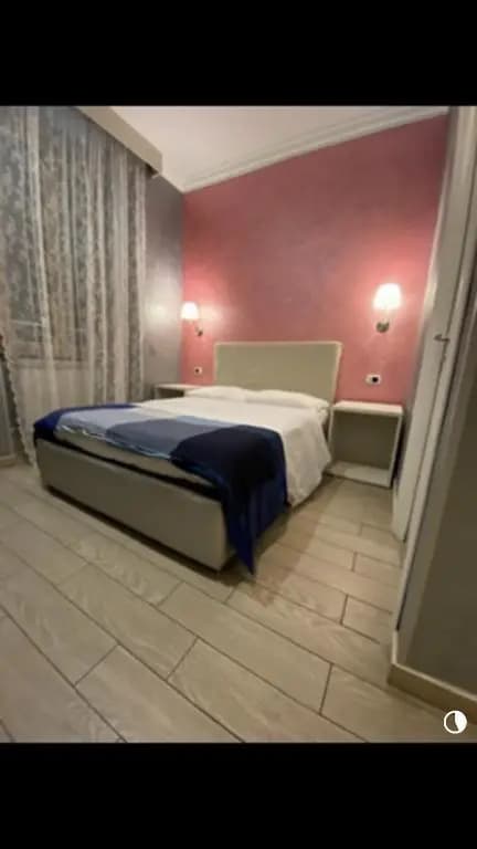 rooms 218 - main photo