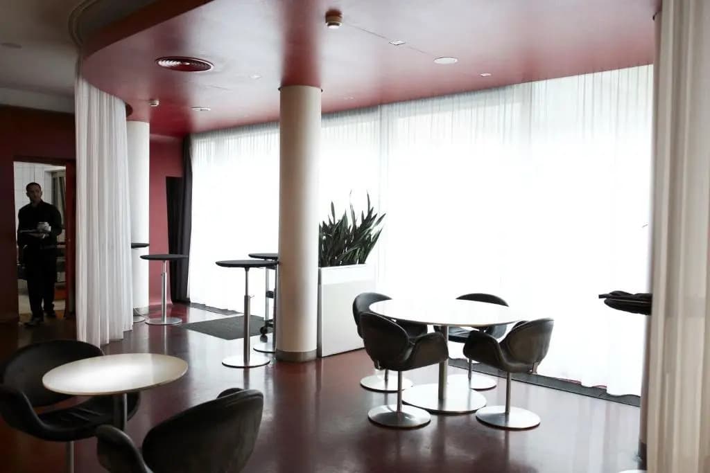 Hotel Q - photo 23