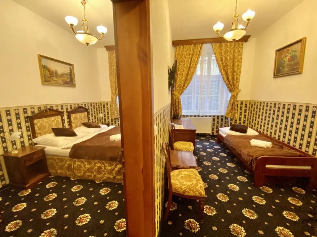 Hotel Klarinn - photo 15