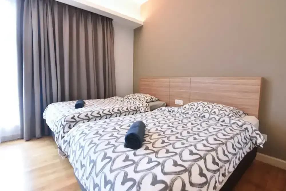 Pet Friendly, 3BR Apt KL, Bathtub & Parking - photo 4