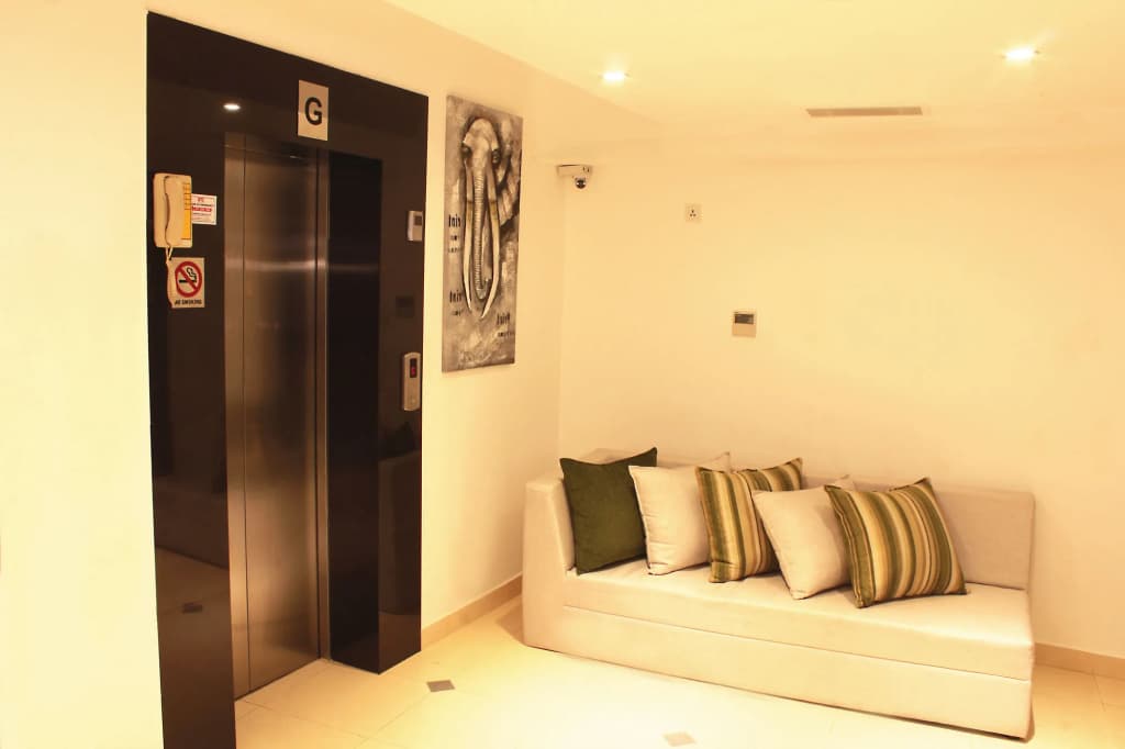 Thilhara Colombo - photo 11