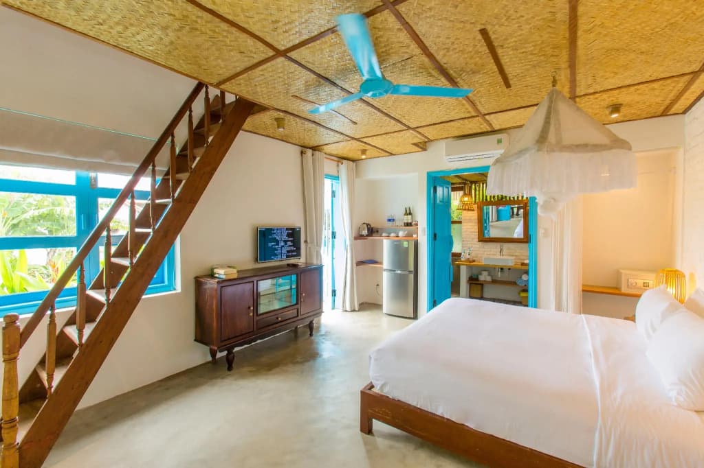 Life Beach Villa - photo 2