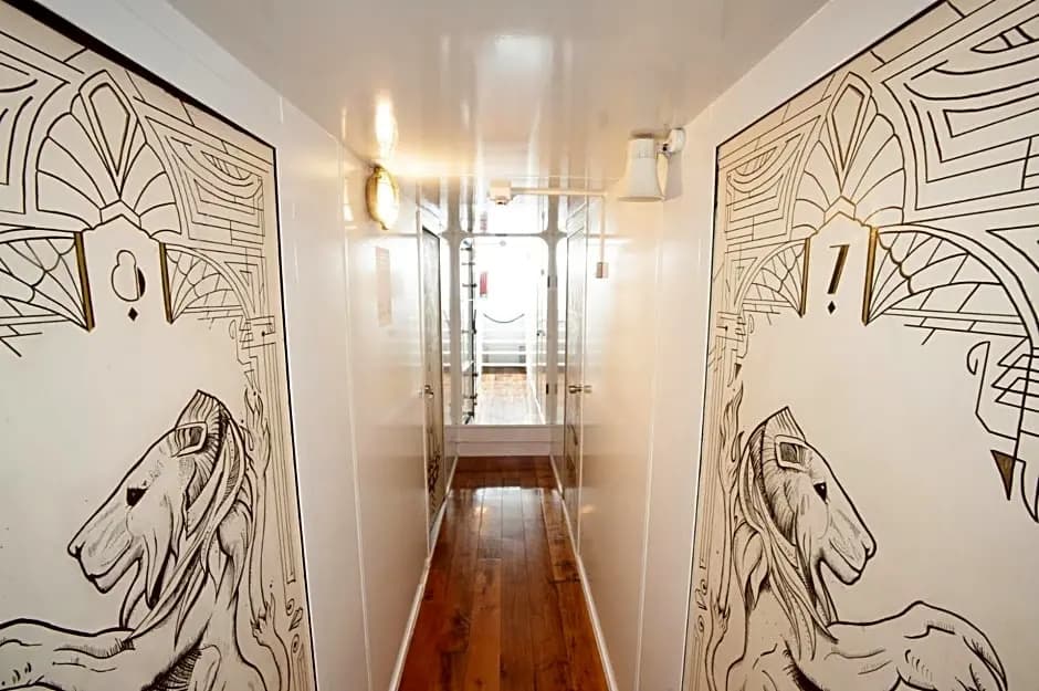 The Cabin at MPS Noorderzon - photo 15