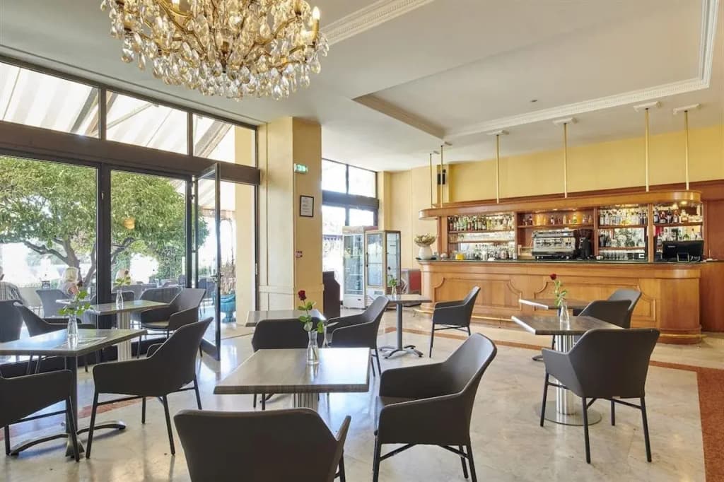 Hôtel Le Royal - photo 19