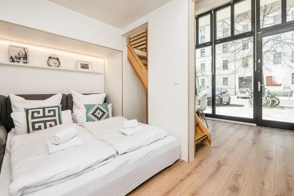Stylish New Cube Loft by Berlin-Wall-Apartments - photo 2