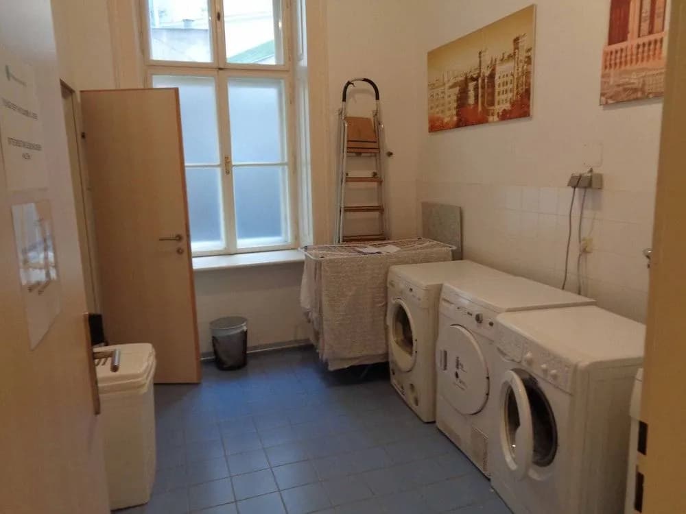 VISIONAPARTMENTS Vienna Marc-Aurel-Strasse - photo 2