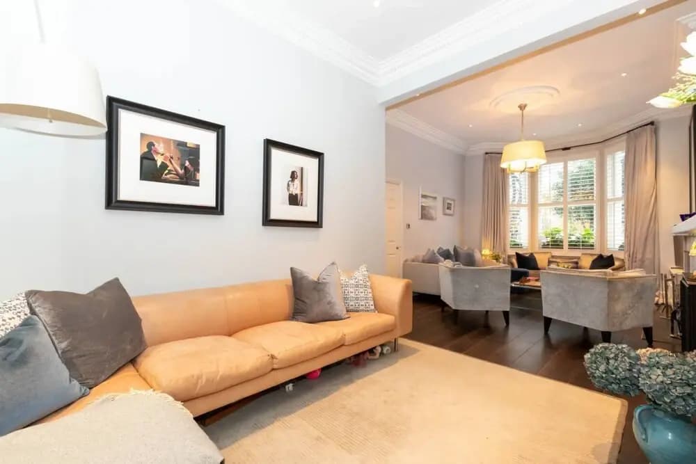 Gorgeous 4 Bedroom Family Home Next to Clapham Common - photo 14