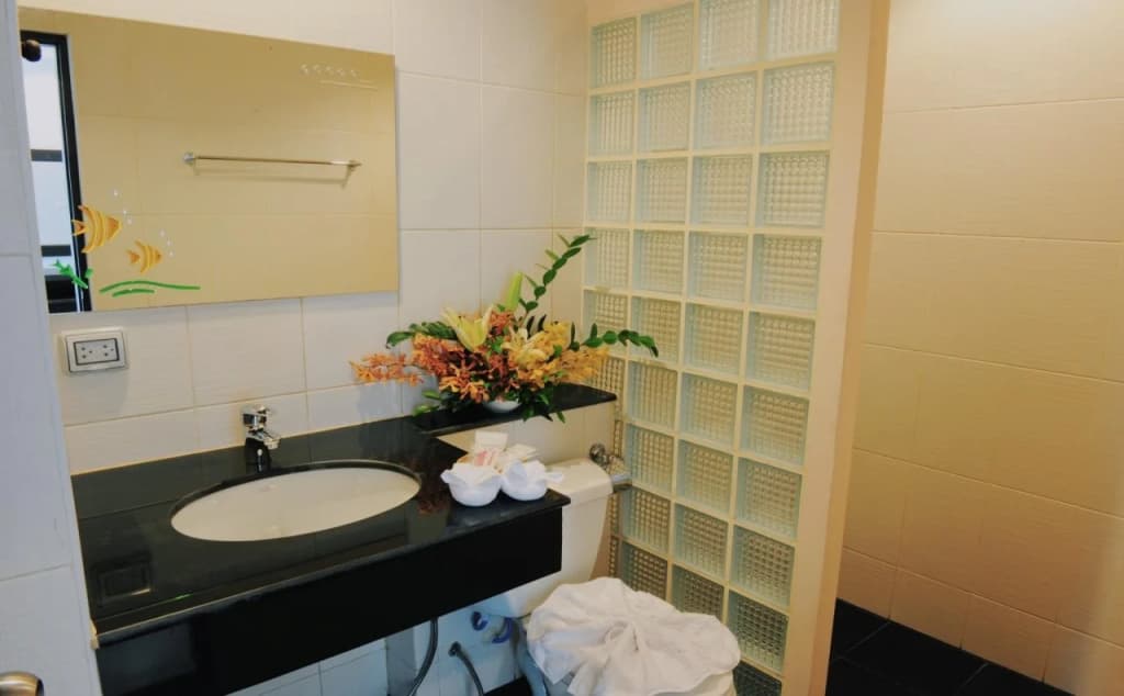 Ice Kamala Beach Hotel - photo 10