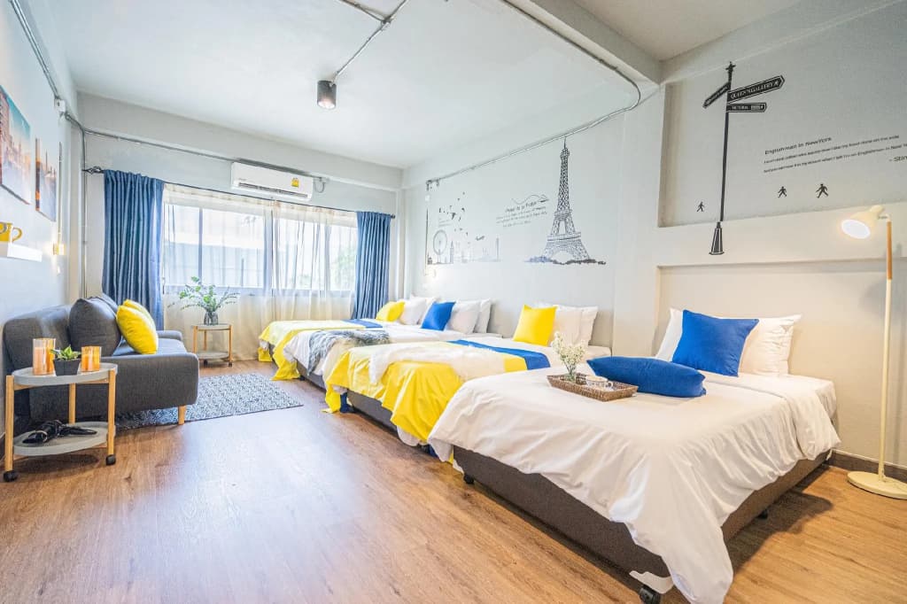 Warm Hostel - photo 2
