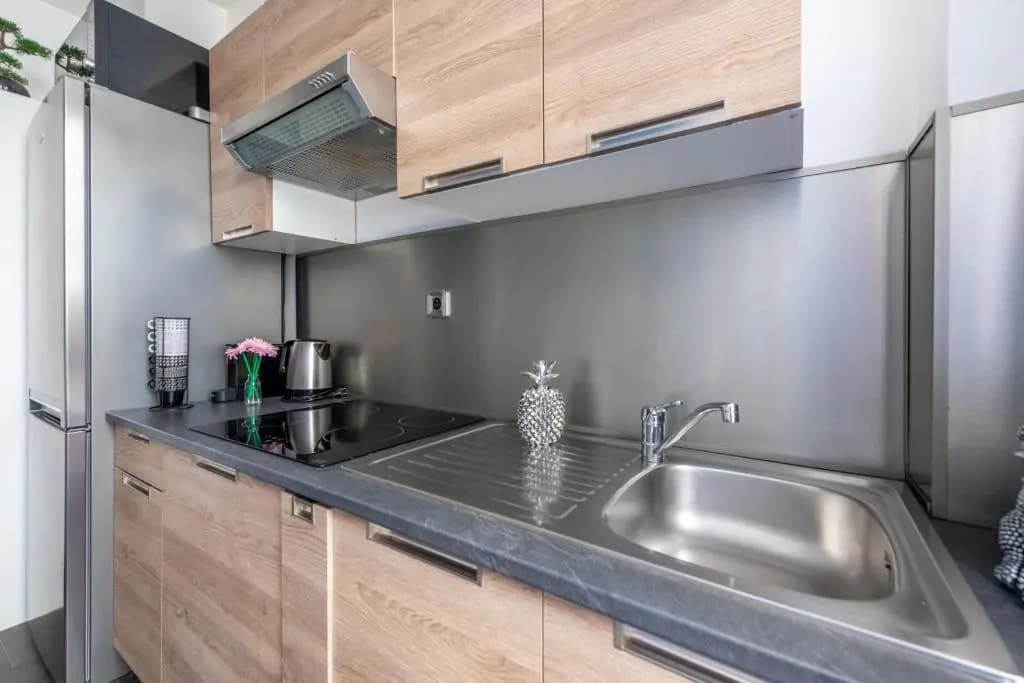 Nice Central Art Deco Flat 45 m² - photo 12