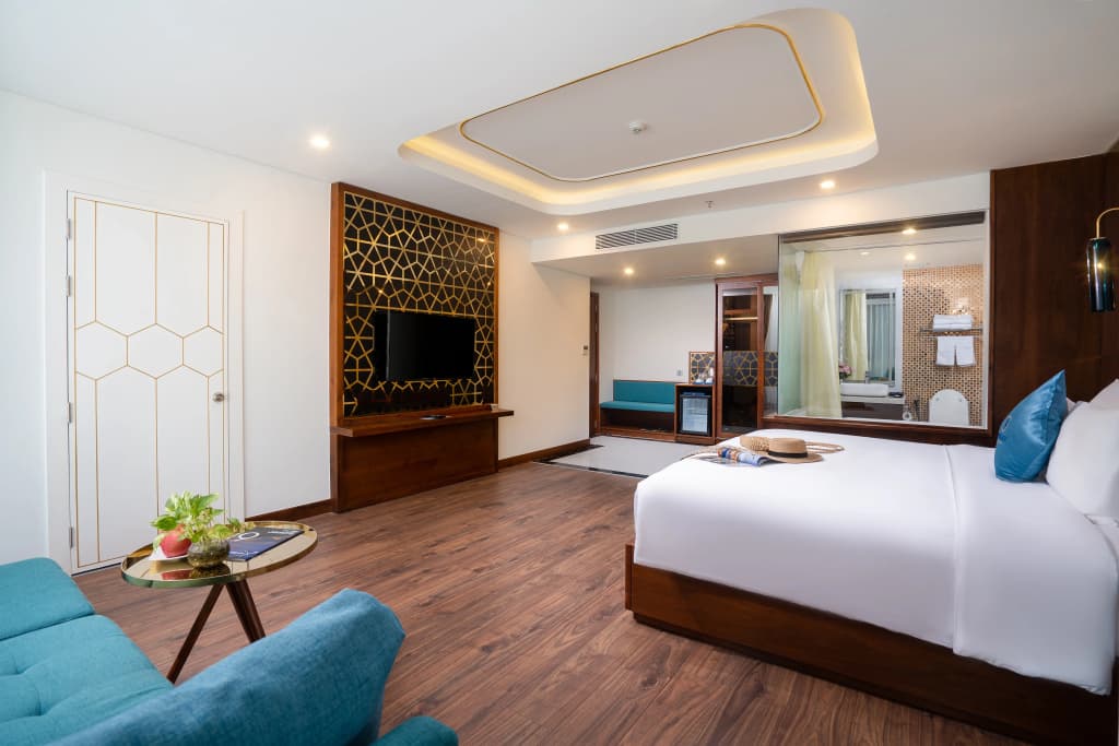 CN Palace Boutique Hotel & Spa - photo 7