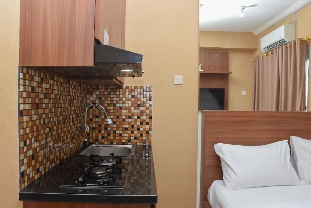 Good Choice Studio at Green Pramuka Apartment near Shopping Center - photo 4