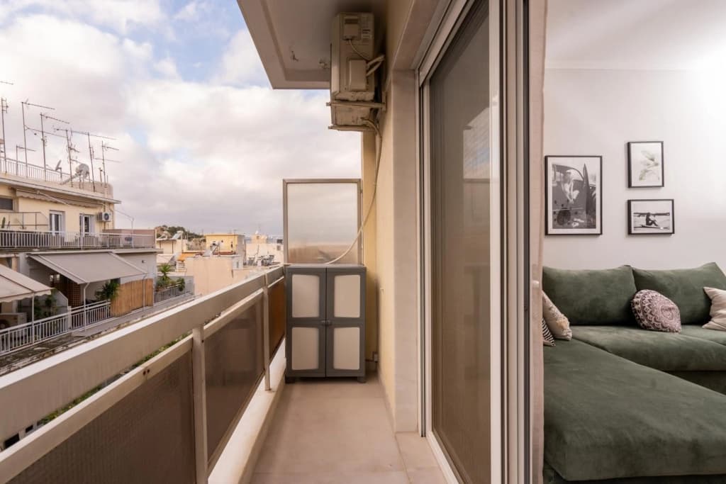 Modern Apartment in Exarchia - photo 1