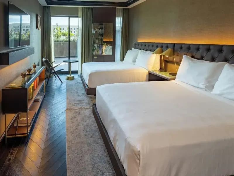 Whisky Hotel - photo 17