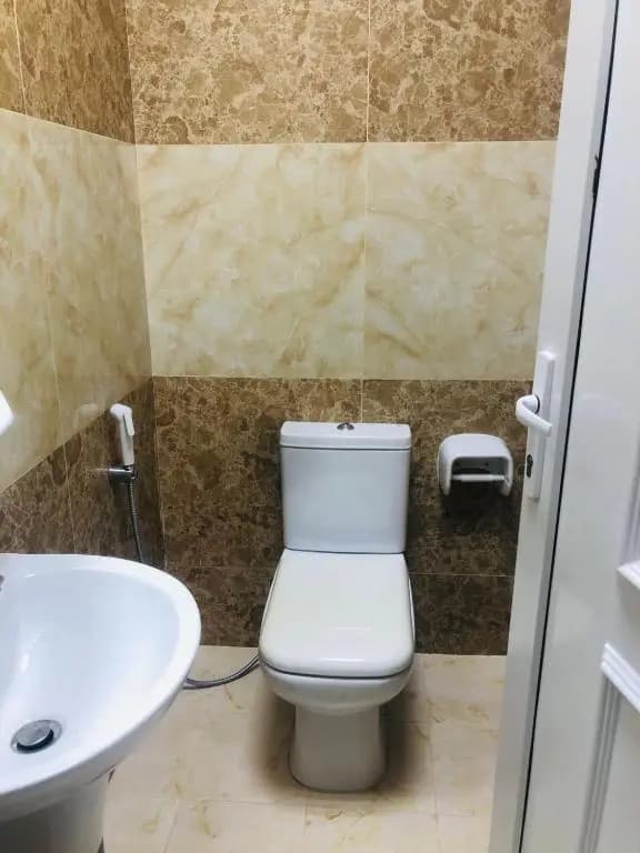 Corniche Hotel Apartments - photo 7