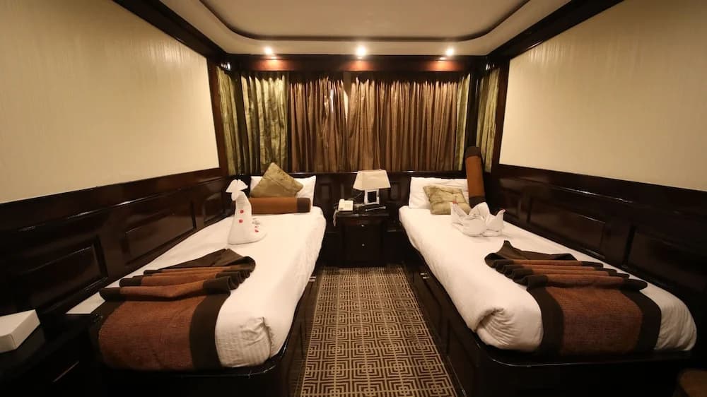 River Boat - photo 2