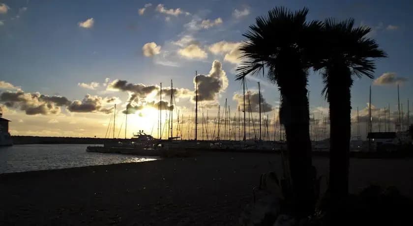 La Cometa Guest Houses - photo 4