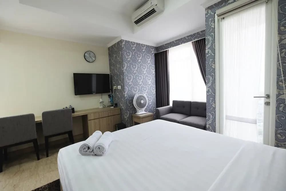 Big Studio Menteng Park Apartment - photo 4