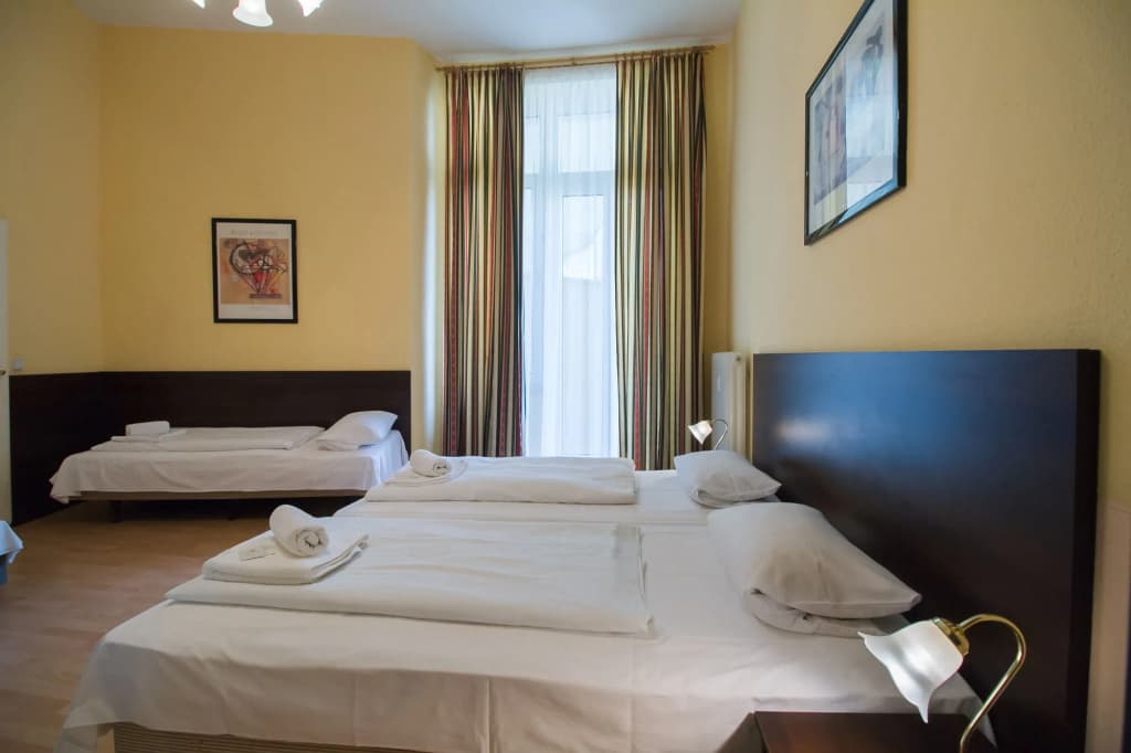 Hotel Am Stuttgarter Eck - photo 7