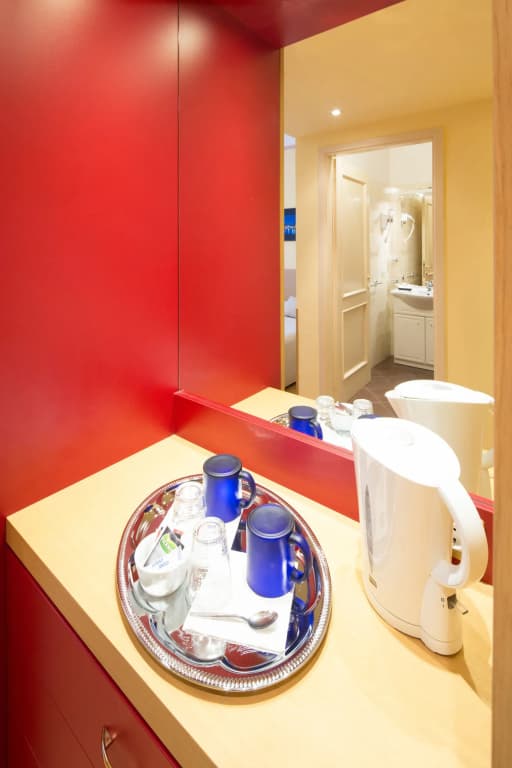 City Lounge Hotel - photo 26