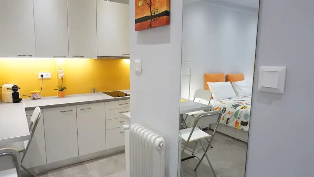 Cozy Newly-renovated Studio - photo 2