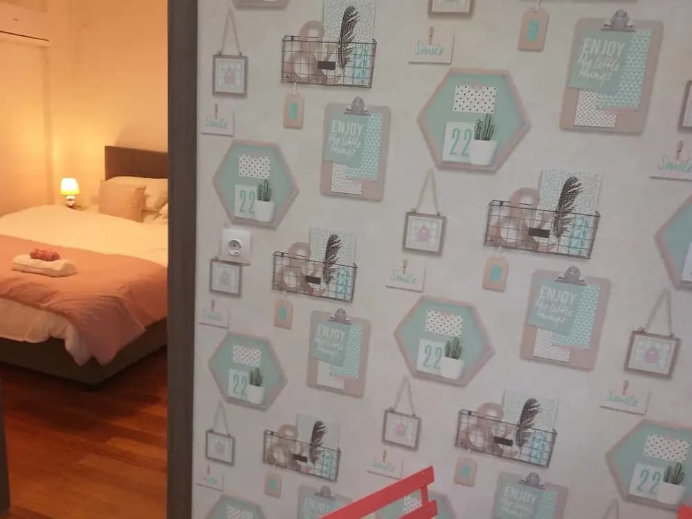 Gorgeous Modern 1 Bedroom Aptm - Pagrati - photo 3