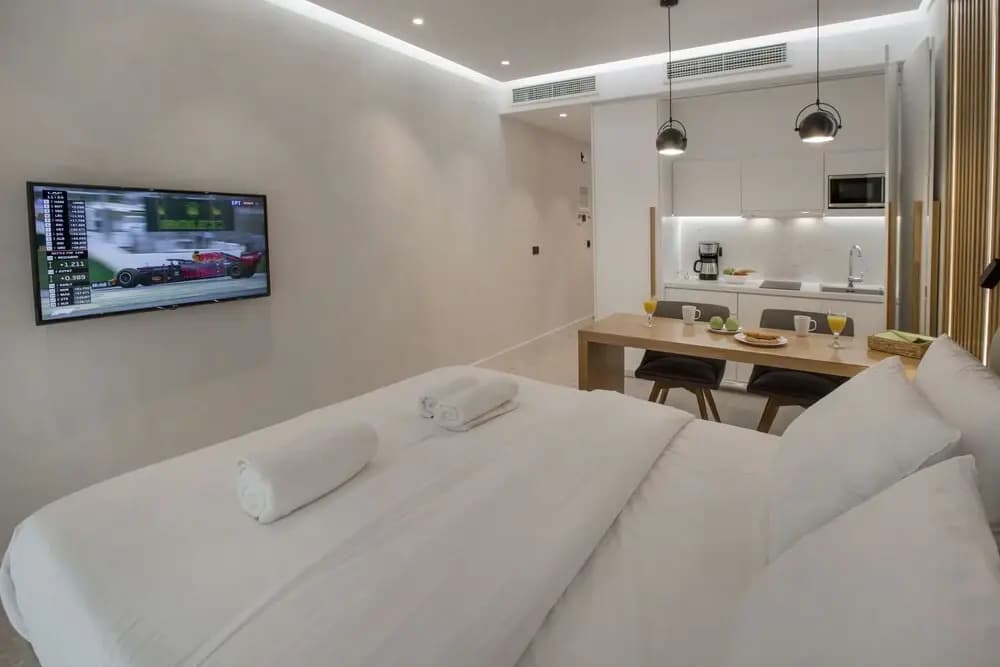 Nikis Suites Syntagma-Plaka 3 by GHH - photo 5