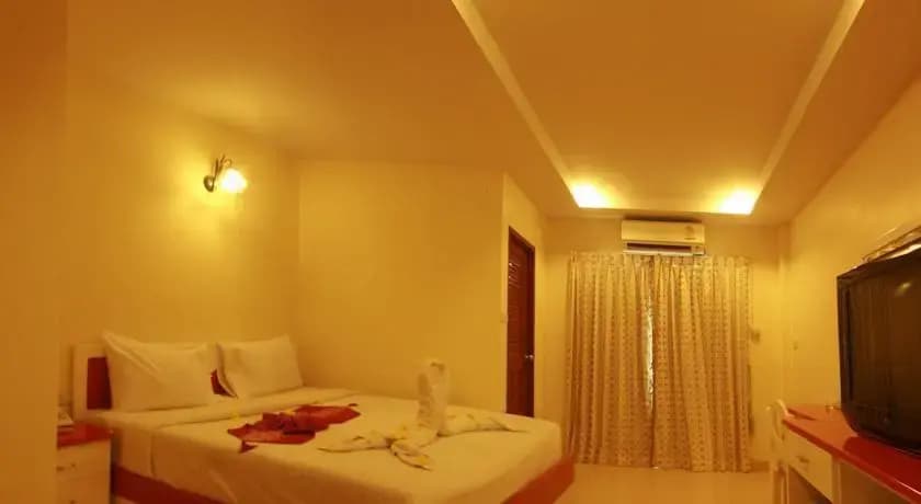 Sunmar Inn Patong - photo 8