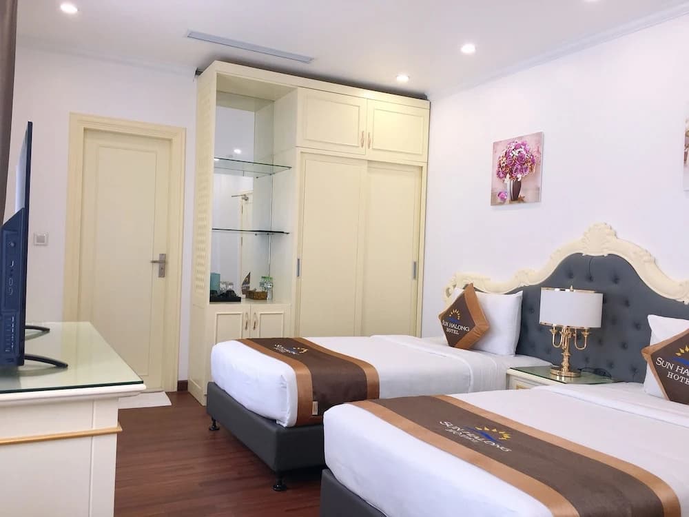 Sun Halong Hotel - photo 3