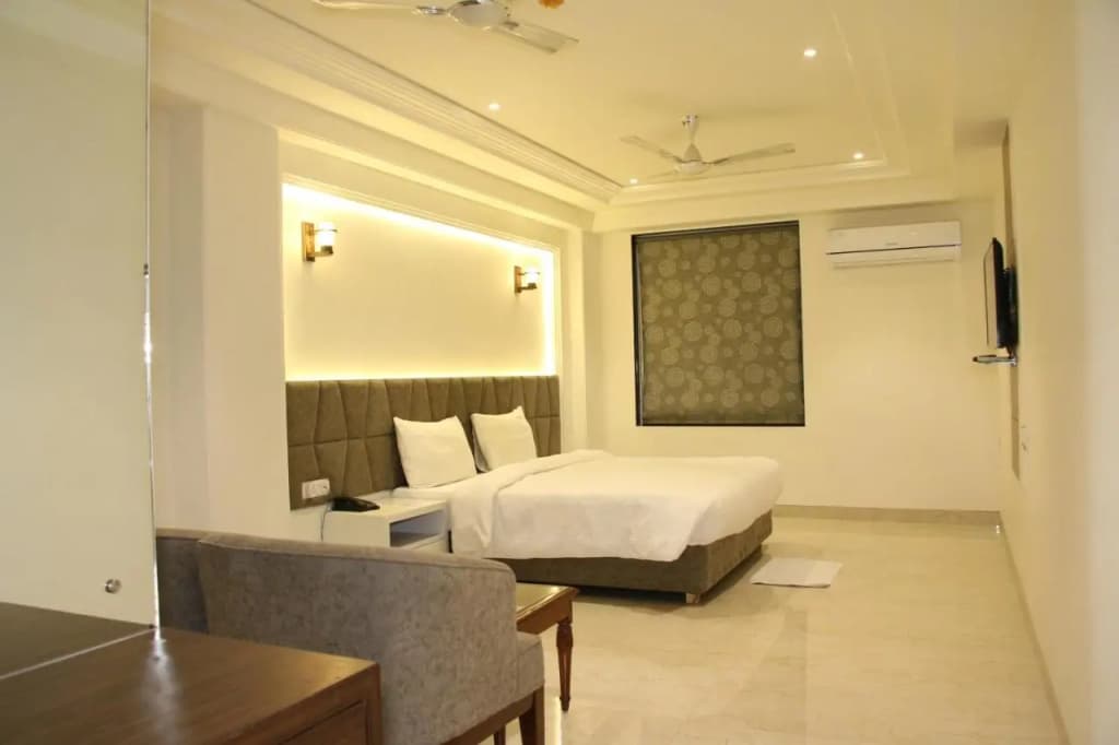 Lavanya Motel - photo 24