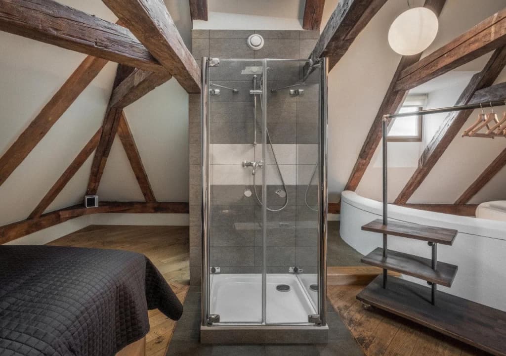 3 Epoques Apartments by Adrez Living - photo 9