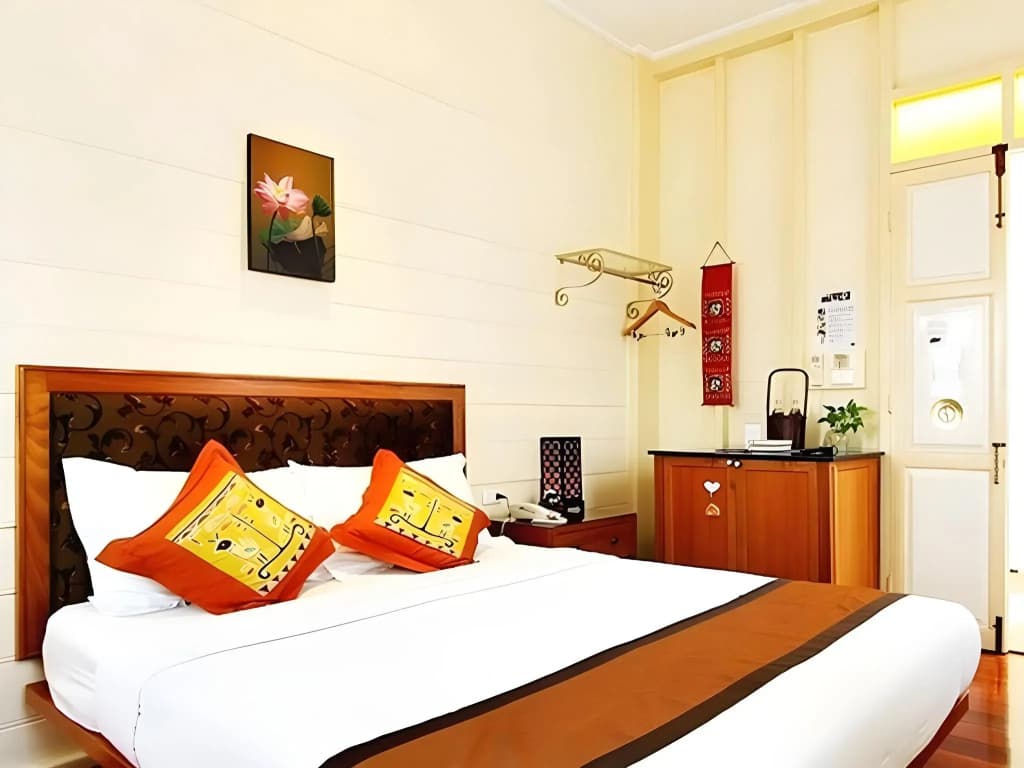 Baan Dinso Hostel - photo 4