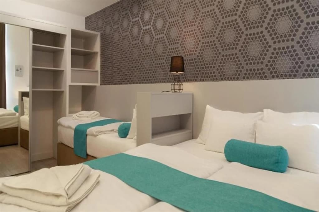 Hotel Mika Downtown - photo 5