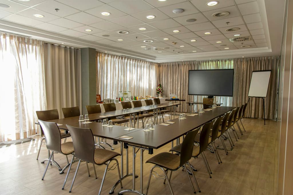 Lions Garden Hotel - photo 21