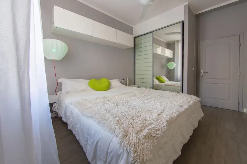 Urban chic Nice, 2 chambres et balcon - photo 16
