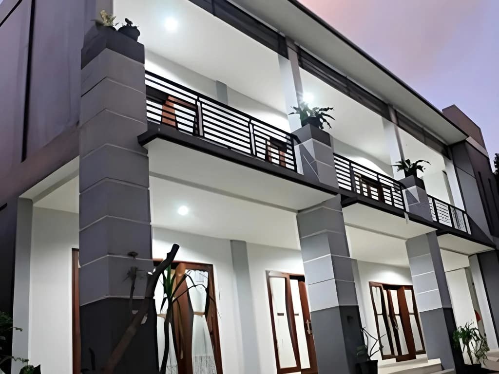 Swandewi Homestay - photo 12