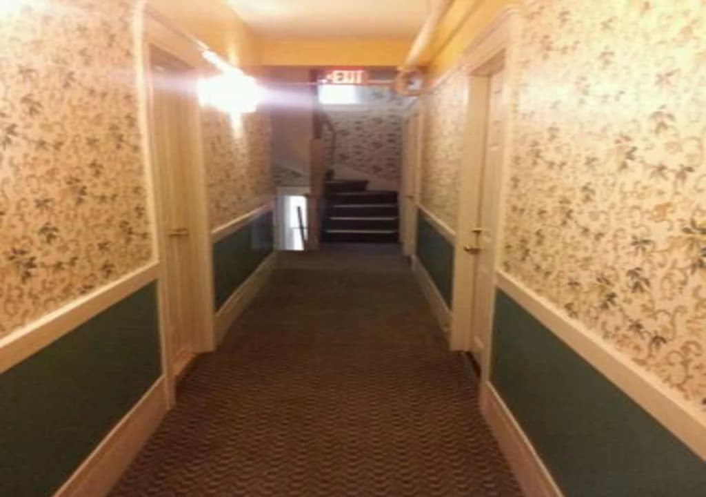 Layne Hotel - photo 13