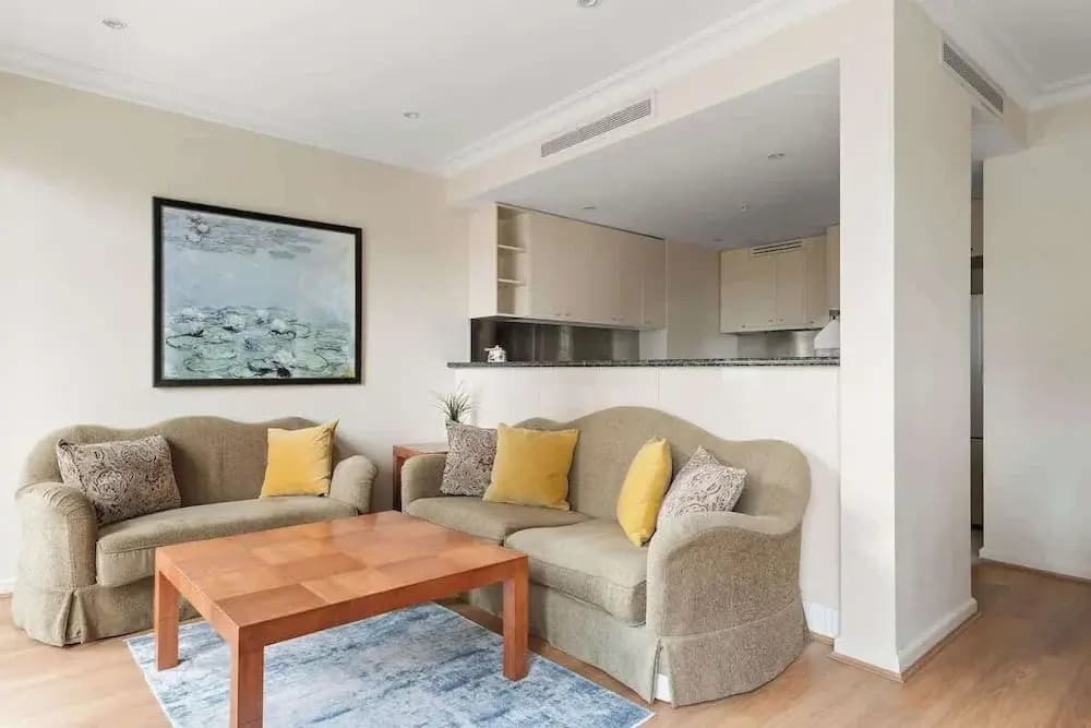 Stylish & Cozy 4BR Retreat With Free Parking - photo 20
