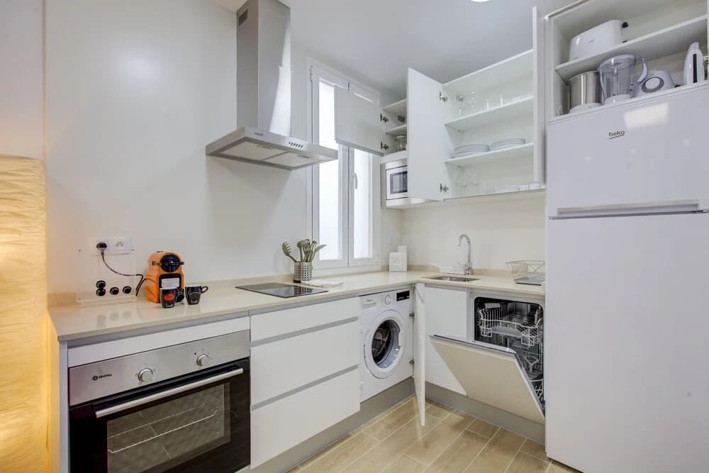 Cozy Apartment in Conde Duque - photo 11