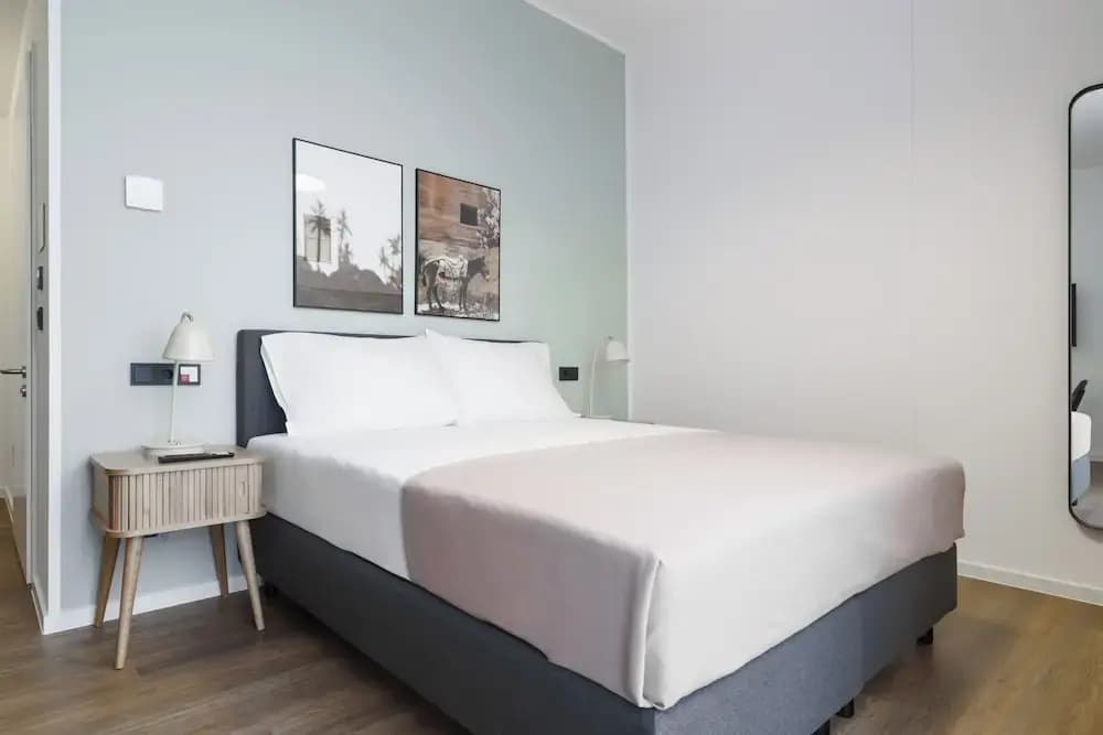 Limehome Berlin Sybelstraße - photo 15