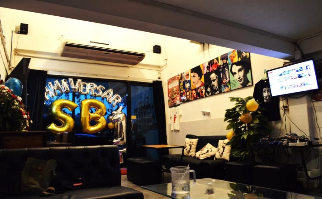 Cafe and Bar Secret Base - photo 17